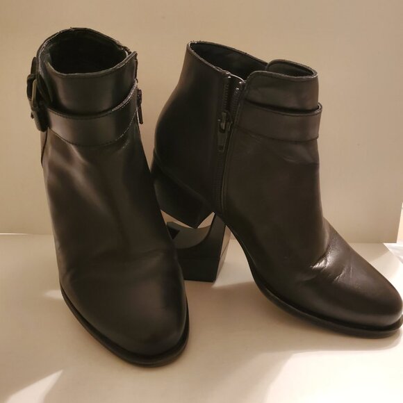 NATURALIZER Black Ankle boots Chunky Heel 1.7" high Size 5.5M. - Picture 8 of 12